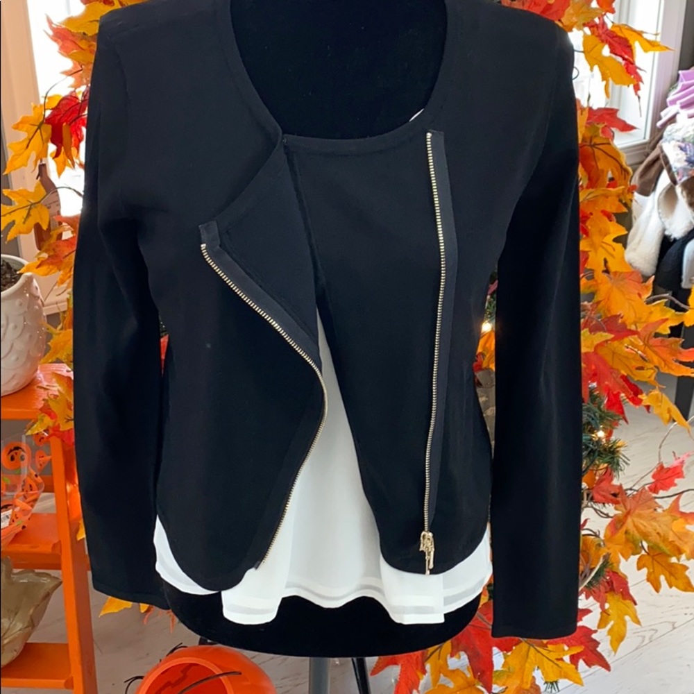 Black sweater small